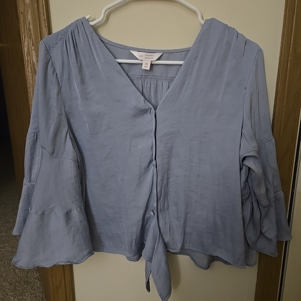 LC Lauren Conrad Women's Powder Blue Bell Sleeve Tie Button Blouse Top Size M EX